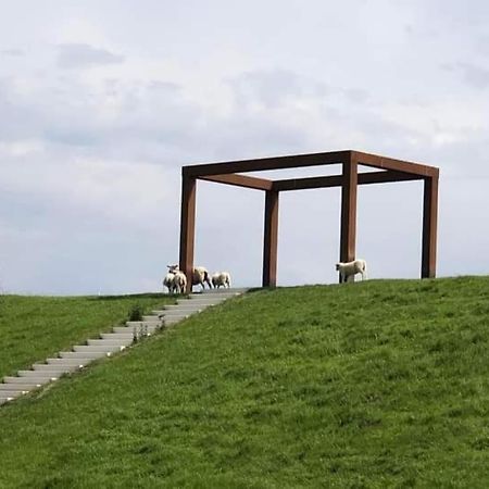 Gastenverblijf By ús thús Anjum Buitenkant foto