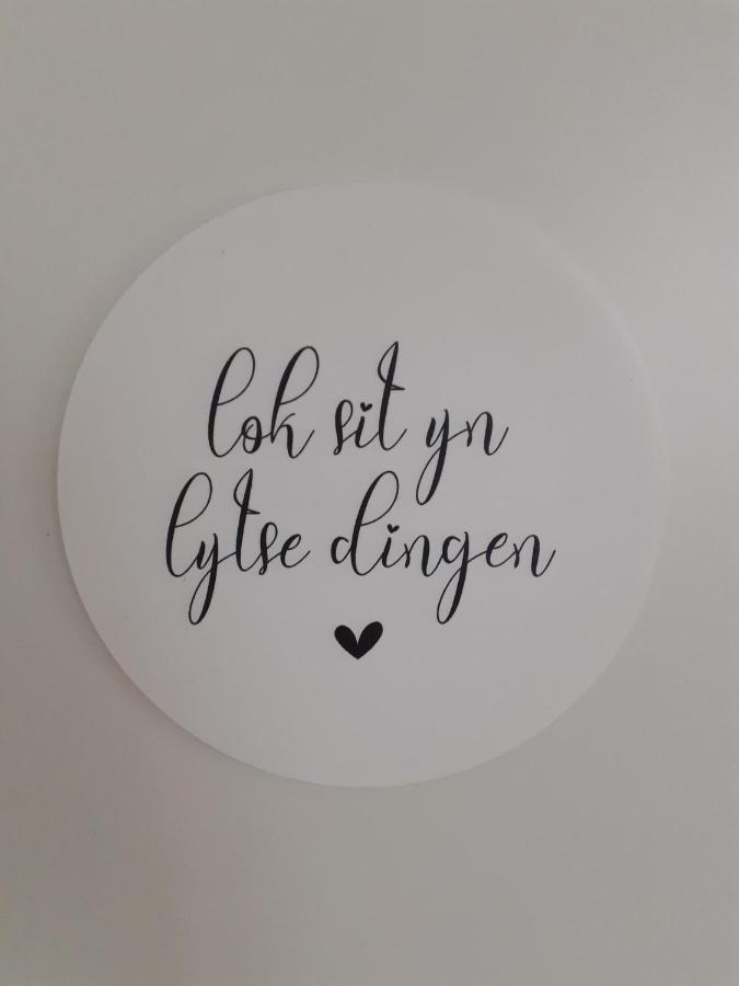Gastenverblijf By ús thús Anjum Buitenkant foto
